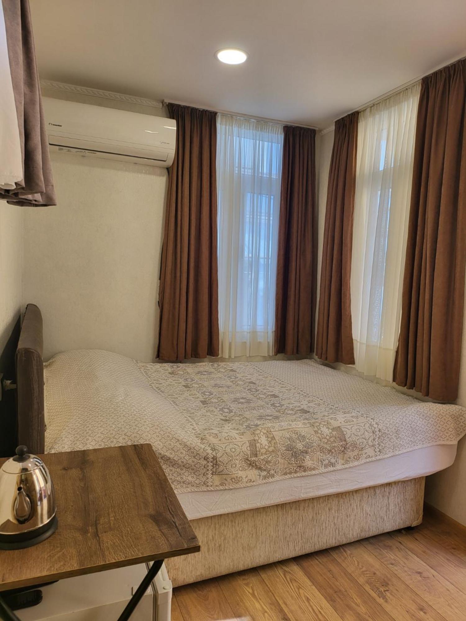 Guesthouse Sabina Tbiliszi Kültér fotó